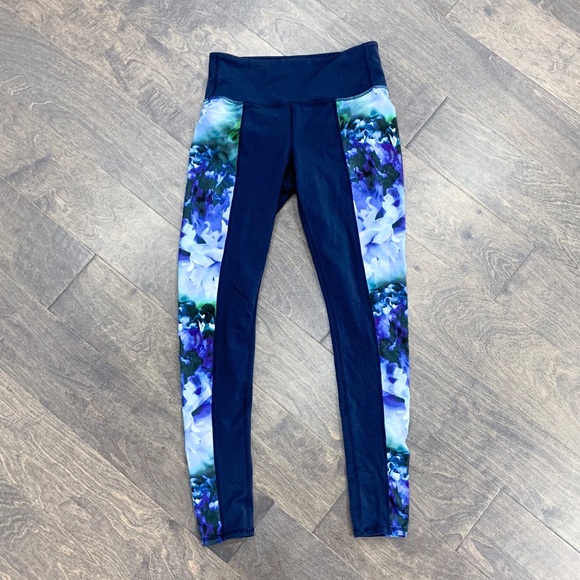 Athleta Pants - Athleta Navy Watercolor Leggings